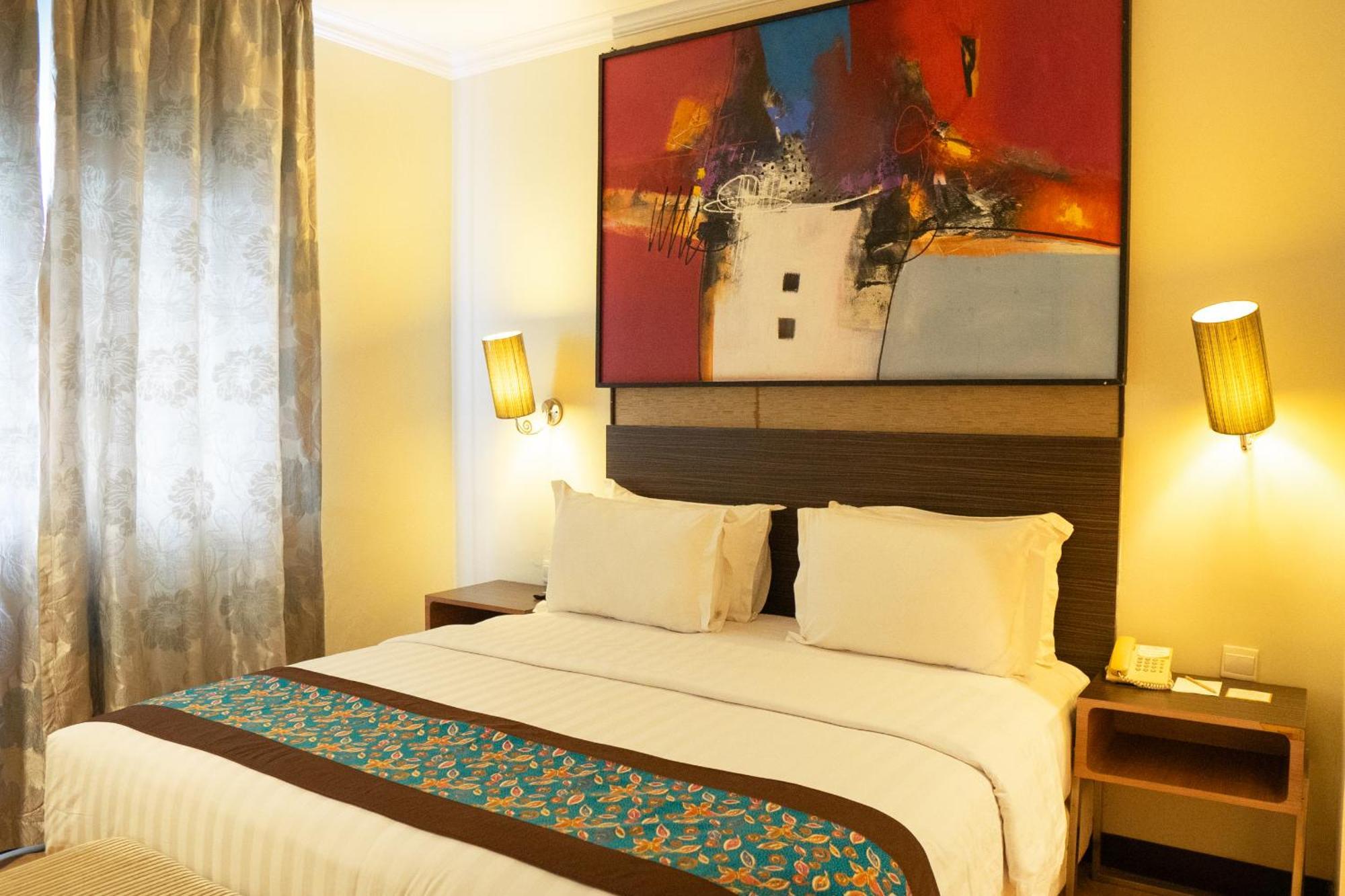 Brits Hotel Pangkalanbuun Extérieur photo