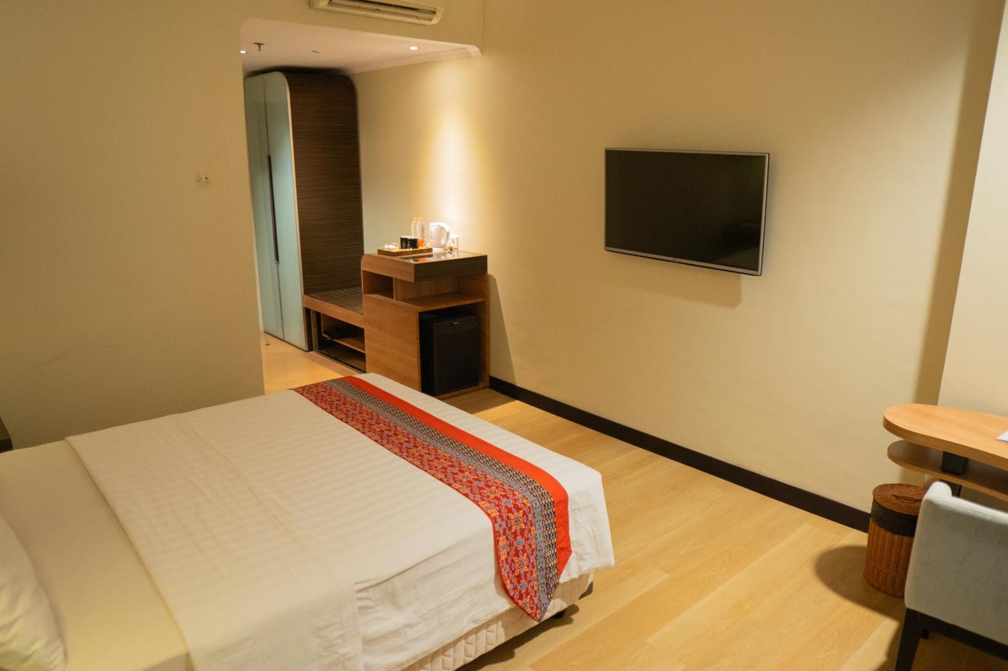 Brits Hotel Pangkalanbuun Extérieur photo